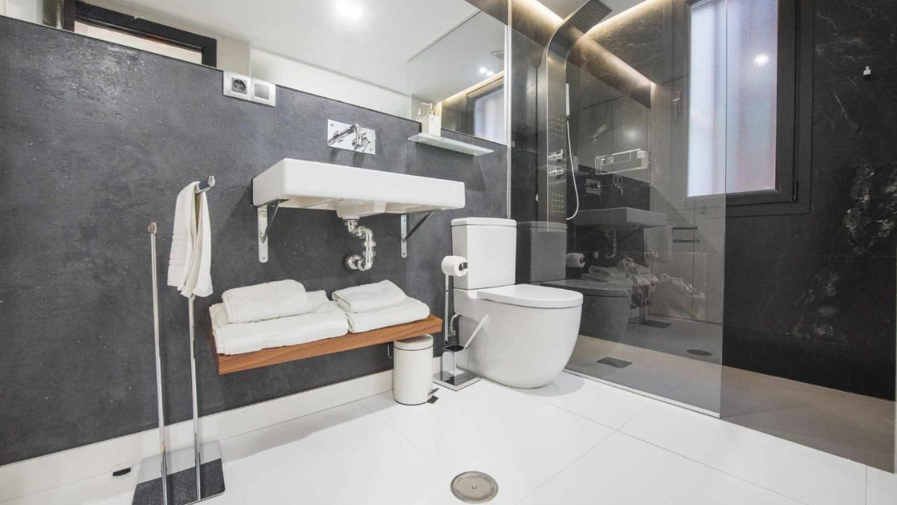 Apartamento Deluxe Cerca De La Catedral By Toledo Ap Екстер'єр фото