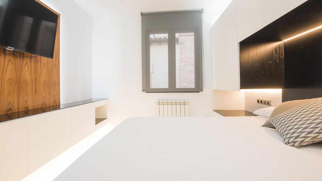 Apartamento Deluxe Cerca De La Catedral By Toledo Ap Екстер'єр фото