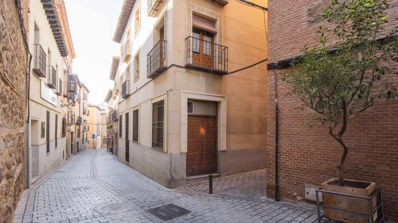 Apartamento Deluxe Cerca De La Catedral By Toledo Ap Екстер'єр фото