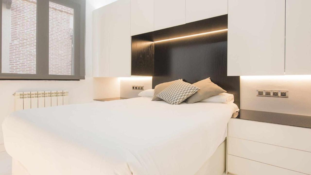 Apartamento Deluxe Cerca De La Catedral By Toledo Ap Екстер'єр фото
